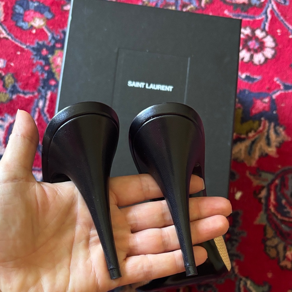 Saint Laurent Women's Cream Mules - Picture 5 of 10